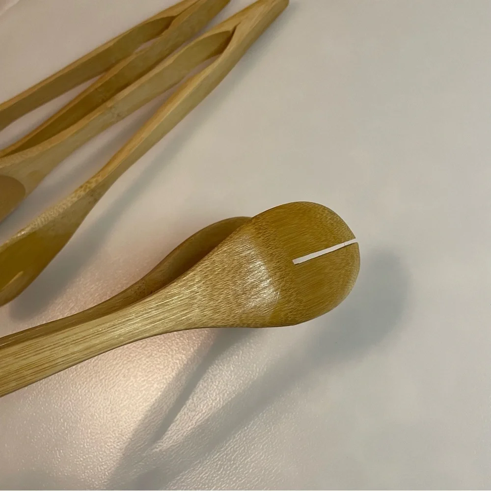 ⭐️ 5/$25 Set of 3 bamboo serving tongs